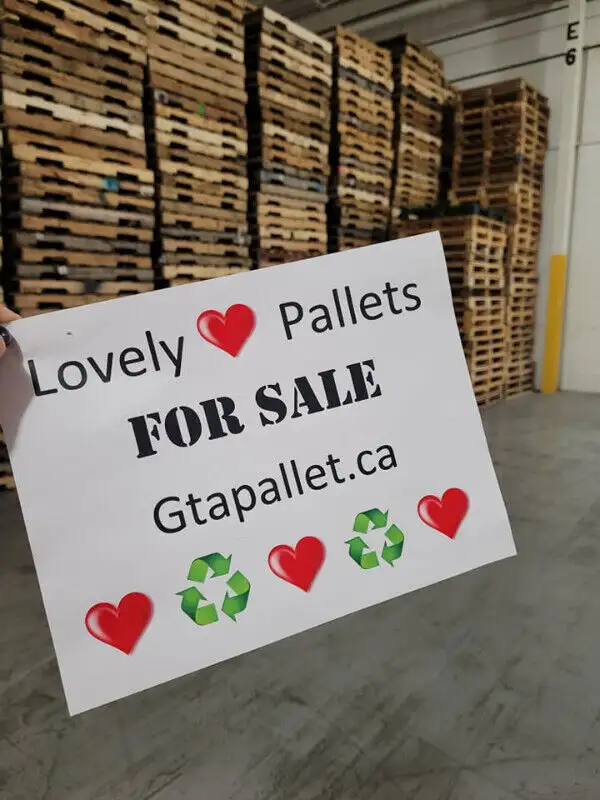 wooden skids 4way good shape gently used skids for sale pallets in Other in Mississauga / Peel Region - Image 9