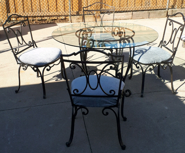Dining Set , Wrougt Iron Glass Round Table & 4 Light Blue Chairs in Dining Tables & Sets in City of Toronto - Image 2