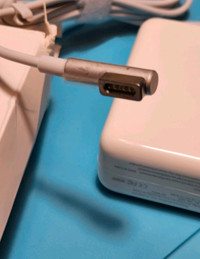 60W Macbook Pro MagSafe 2 Adopter Charger Type T-Tip.,