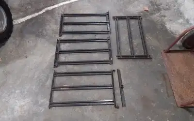BASEMENT WINDOW BARS Good 4 Adjustable , very strong bars for your basement windows These are adjust...