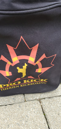 PRO KICK THERIEN KICK BOXING TRANNIG DUFFLE CARRY GYM SHOE BAG Ottawa Ottawa / Gatineau Area Preview