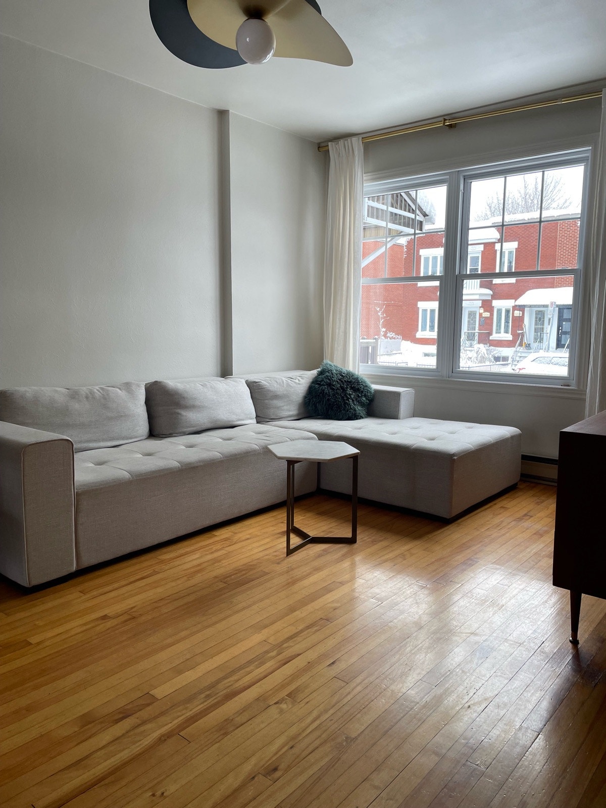 6½ Apartment for Rent – Available October 1 — photo 1