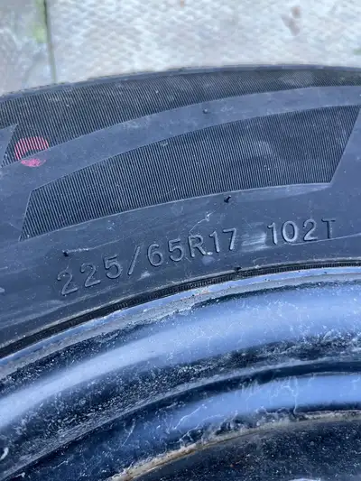 Set of 4 tire and rims package for Honda CRV and others with bolt pattern 5x114.3. The tires are Dyn...