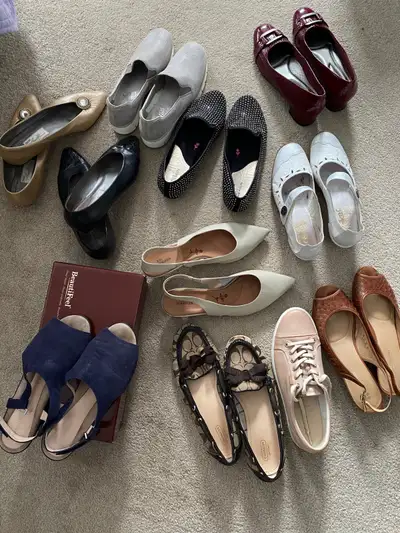Genuine  leather brands women’s shoes like new size 11, View more