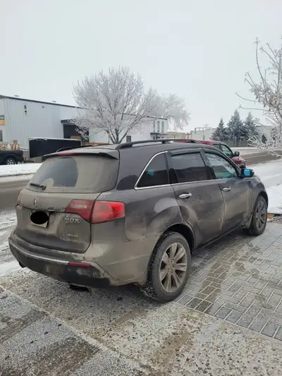 2010 Acura MDX Elite. Around 367000 Kms, mostly highway because of work nature. In daily use. No rus...