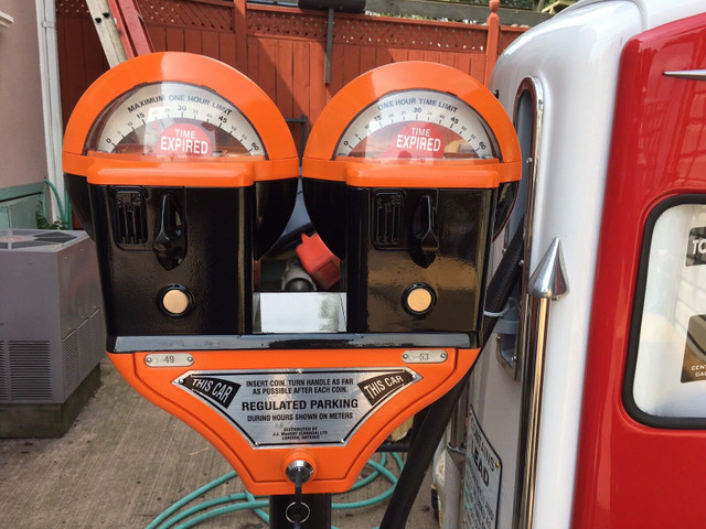 Fully Restored Vintage Parking Meter in Arts & Collectibles in City of Toronto