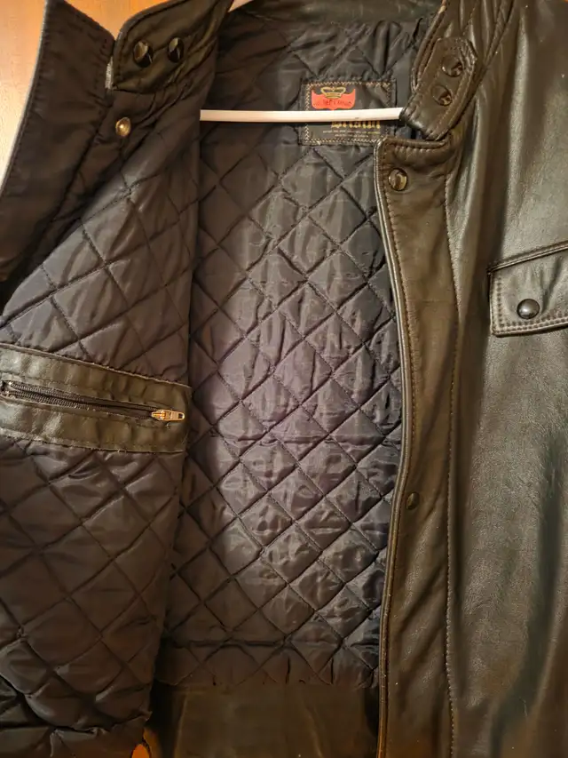 Black Leather Motorcycle Jacket - Men's Large in Men's in Kitchener / Waterloo - Image 4