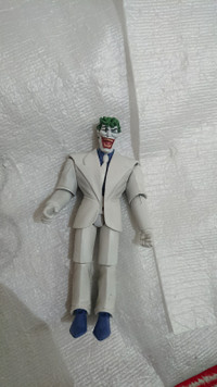 Mcfarlane White Suit Joker