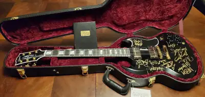 Gibson Custom Shop SG 61'reissue Ebony , View more