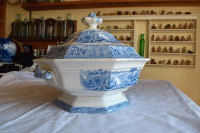 Ontario Lake Scenery soup tureen