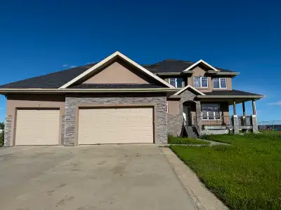 3 Bedroom, 2.5 Bathroom House for Rent in Sturgeon County Beautiful and spacious 3-bedroom, 2.5-bath...