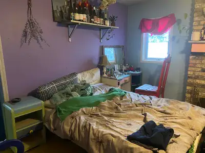 When? Available May 31st Where? In Mission/Elbow Park SW How much? 800$/month Security Deposit? $500...