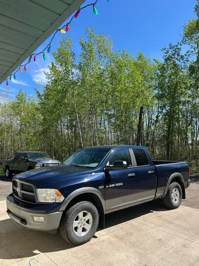2012 Ram 1500 4x4 Outdoorsman, remote start, trailer brake controller, tow mirrors, Bluetooth. Secon...