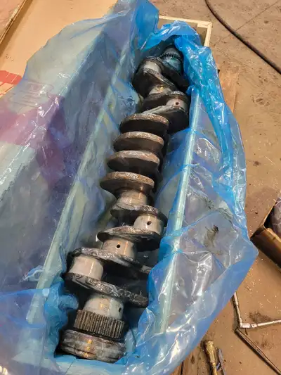 Good used crankshaft out of Cummins ISB 6.7L. Truck was a 2018 Freightliner M2. This crankshaft will...