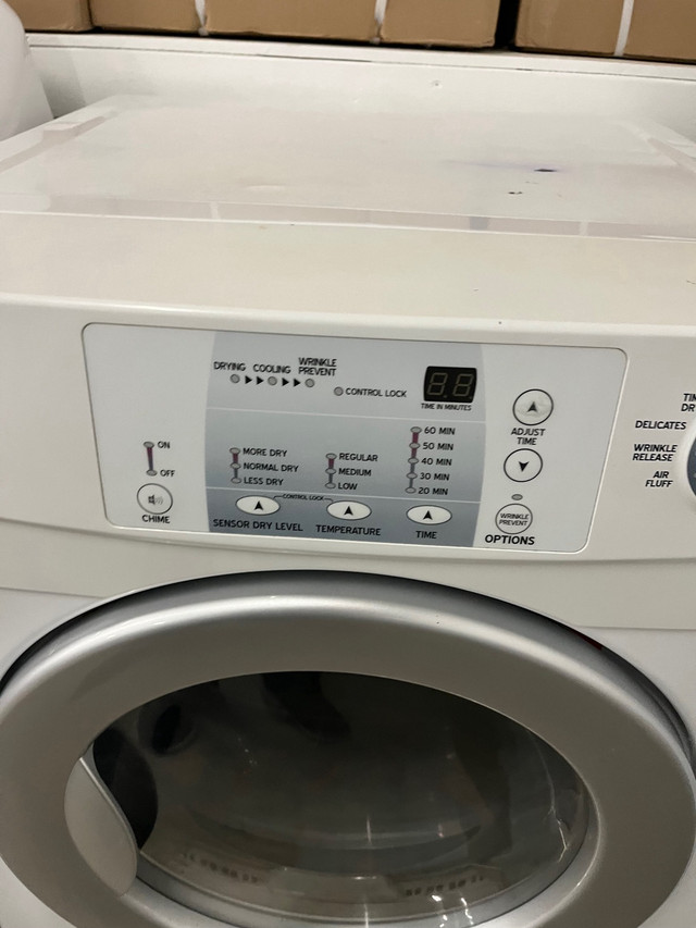 Inglis white front load dryer electric  in Washers & Dryers in Stratford - Image 3