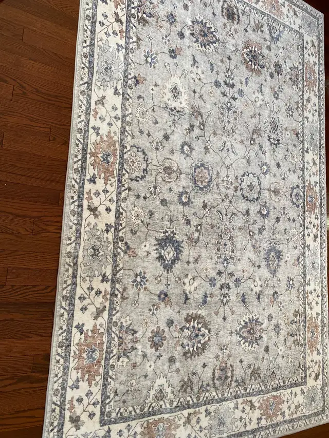 Beautiful Chloe Rug for sale in Rugs, Carpets & Runners in Ottawa - Image 2