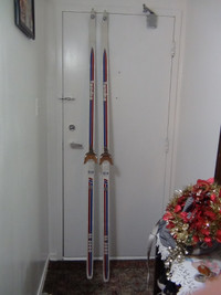 1970 Vintage wooden ruko skis 200cm with - Pair of poles