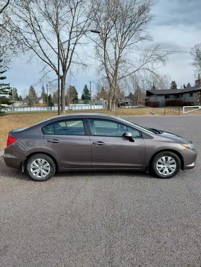 2012 Honda Civic LX Sedan 5 speed Manual Transmission. Excellent & economical vehicle with lots of n...