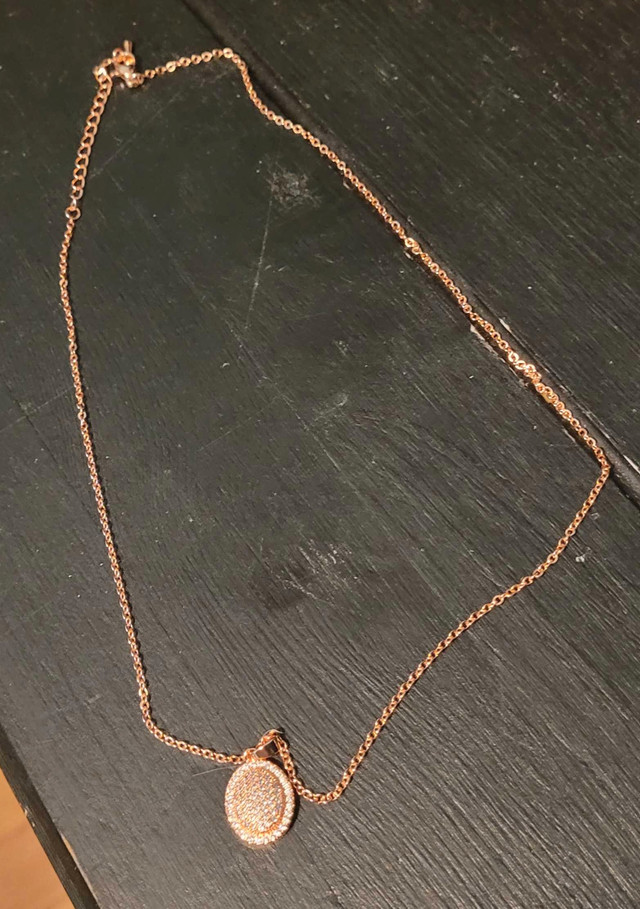 Rose gold plated pave oval necklace great for Valentines day in Jewellery & Watches in Dartmouth - Image 2