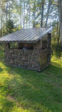 Camo hunting blind