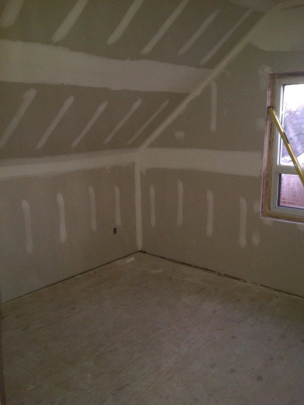 Drywall Taping, Drywall Taper, Stucco Removal - Mississauga / Peel Region in Drywall & Stucco Removal in Mississauga / Peel Region