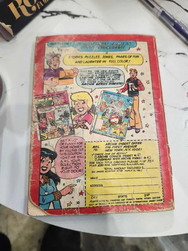 Laugh Comics Digest in Magazines in Hamilton - Image 3