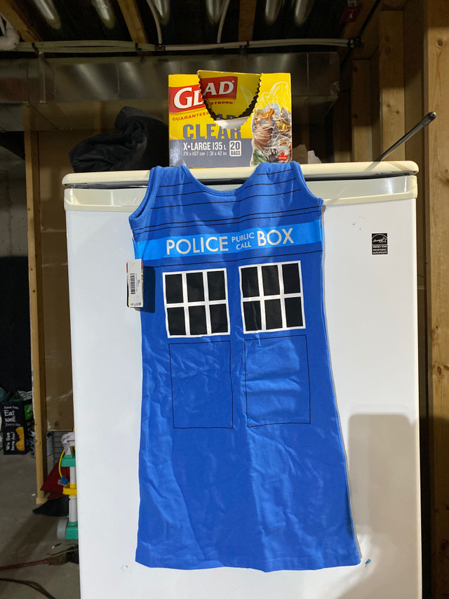 Dr. Who Tardis Costume - Size small in Costumes in Saskatoon - Image 2