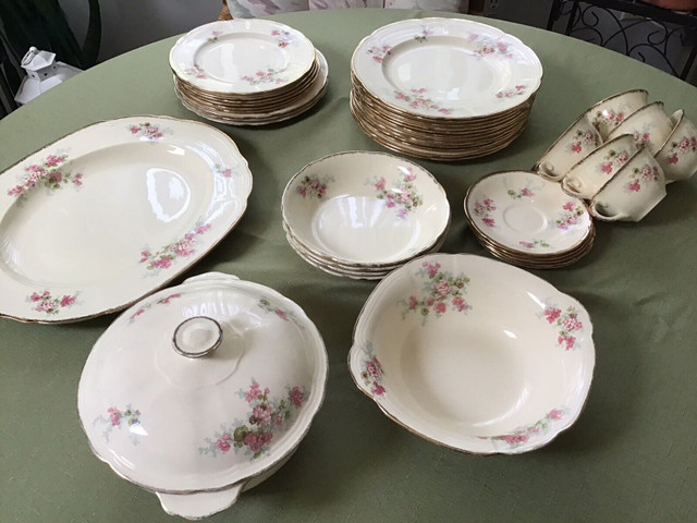 ALFRED MEAKIN CHINA in Arts & Collectibles in Guelph - Image 2