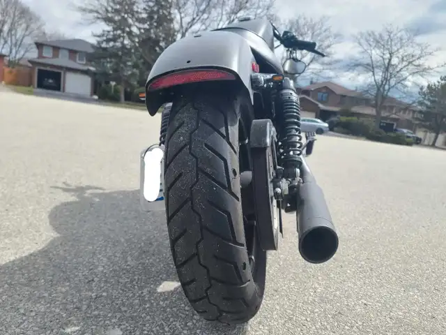 2018 Harley Davidson Iron 883 - 1200cc Hammer Performance! in Street, Cruisers & Choppers in Mississauga / Peel Region - Image 9
