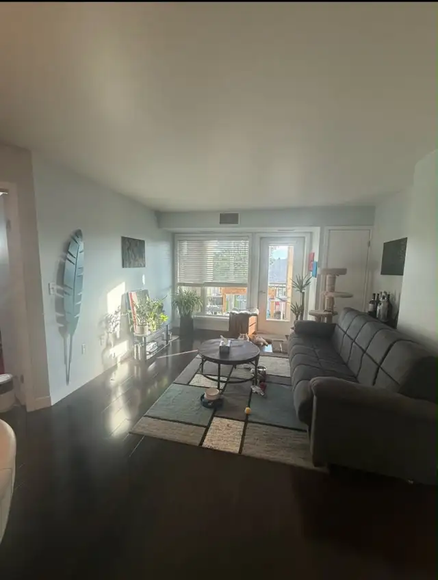 $750 Room Near U of M – Female Only – Available Now
