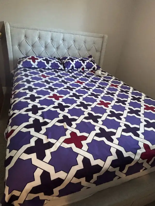 Queen-size box bed with mattress - $350 in Beds & Mattresses in Delta/Surrey/Langley - Image 3