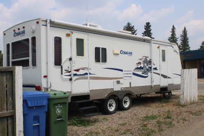 2005 Cougar 29ft pull type trailer