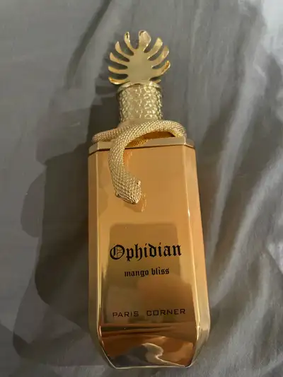 Brand new bottle that comes with box, very good dupe of god of fire