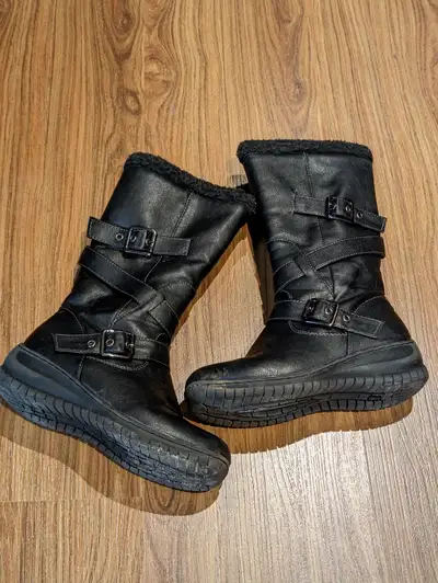Beautiful faux leather high boots , View more