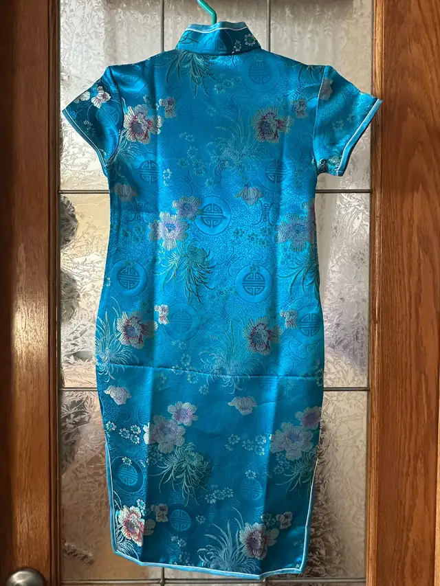 Girls Authentic Chinese Dress in Kids & Youth in Red Deer - Image 3