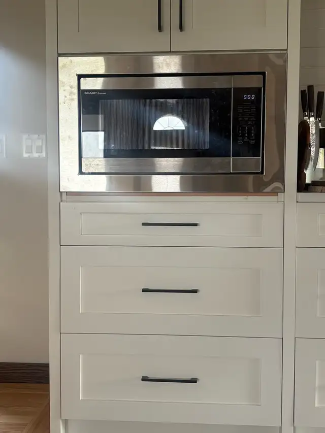 Appliances installation. 545241969281607683