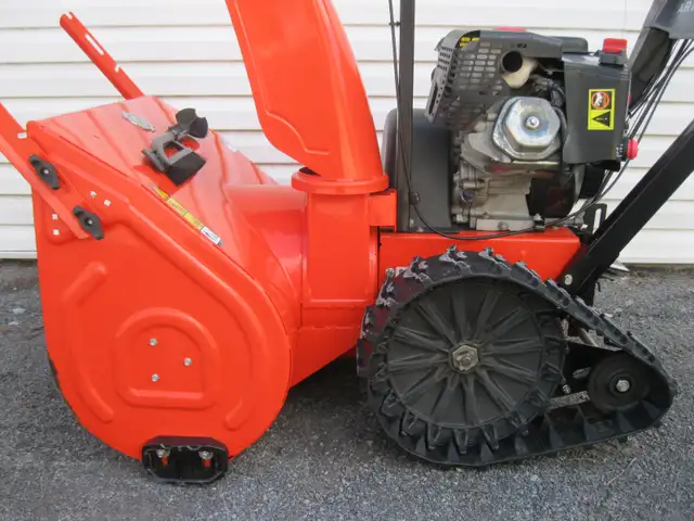 Souffleuse *CHENILLES* ARIENS HYDRO PRO 28  Snowblower Souffleur in Snowblowers in Laval / North Shore - Image 8