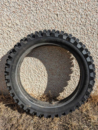 Motorcycle tire 
