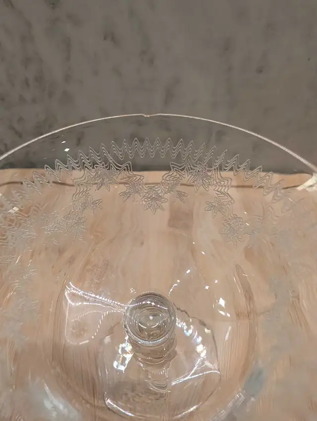 A bunch of vintage assorted glass drinkwear in Kitchen & Dining Wares in Markham / York Region - Image 9