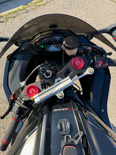 2011 KAWASAKI NINJA ZX10r in Sport Bikes in City of Toronto - Image 11