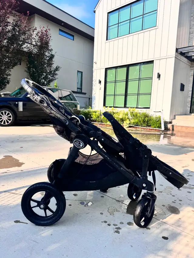 City Select Double Stroller in Strollers, Carriers & Car Seats in Edmonton - Image 2