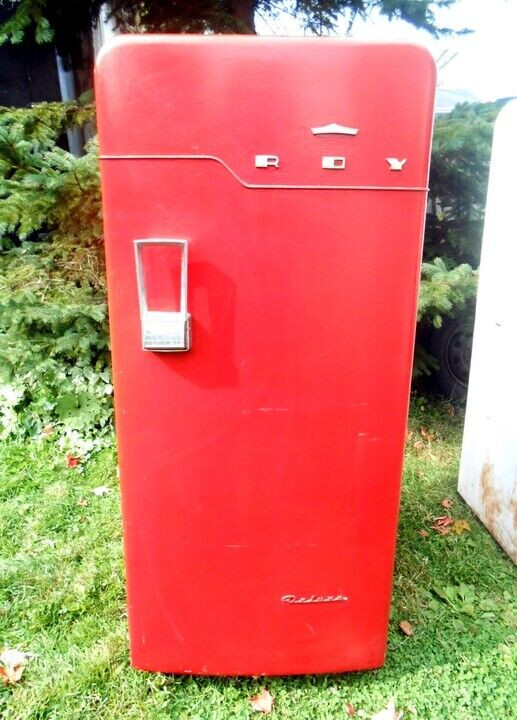 Anciens Frigos Rétro, Réfrigérateurs Non-Fonctionnels - Armoires dans Autre  à Sherbrooke - Image 2