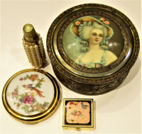 VINTAGE & PRETTY "VANITY TABLE" ACCOUTREMENTS