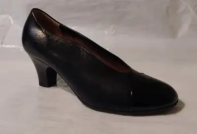 Souliers BeautiFeel, View more