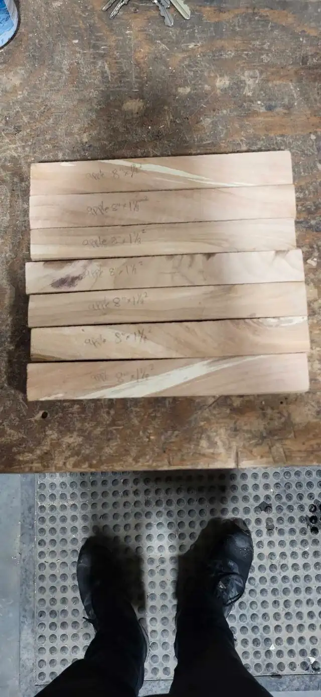 Wood turning blanks (4 local fruit species available!!!!) in Hobbies & Crafts in Winnipeg - Image 9
