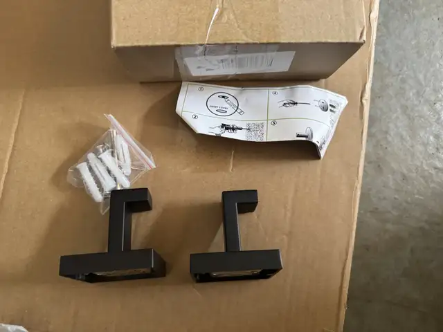 Two Black Towel Hooks, Square Style, New in Bathwares in Markham / York Region - Image 2