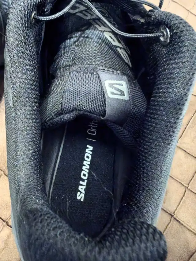 Speedcross 5 shoes (size 9.5) in Men's Shoes in Gatineau - Image 5