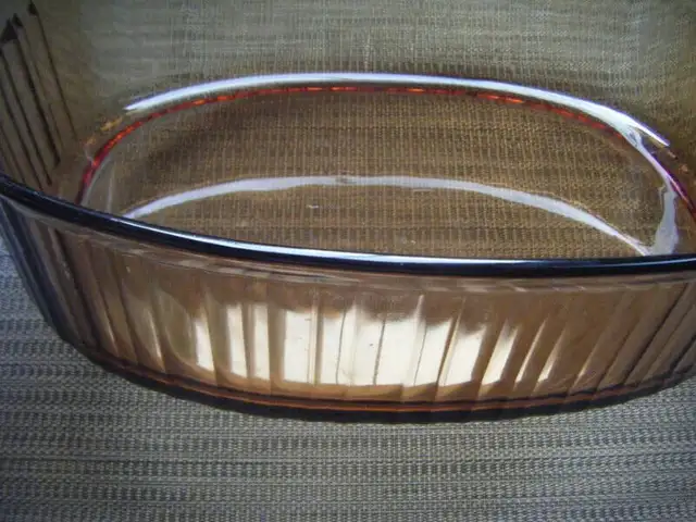 Pyrex ,dishware, vision , pots ,Aluminum pots in Kitchen & Dining Wares in Winnipeg - Image 3