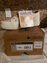 Ladies Columbia Canvass Shoes  Size 6 -- New