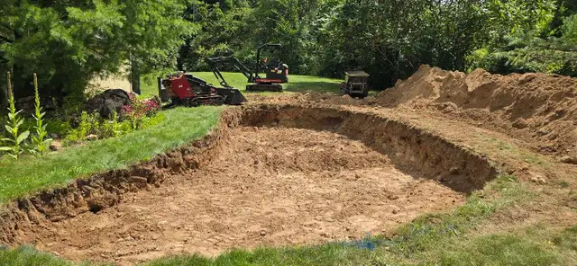Excavation and concrete demolition services62863243273985123